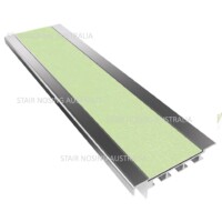 PHOTO LUMINESCENT STAIR NOSING