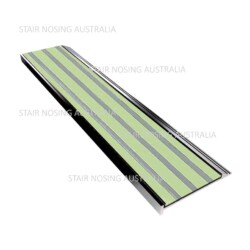 stair nosing for steps that glows in the dark